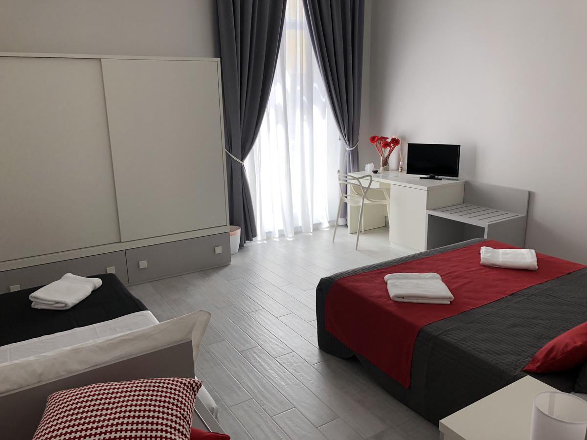 Chiaia Guest House Napels Buitenkant foto